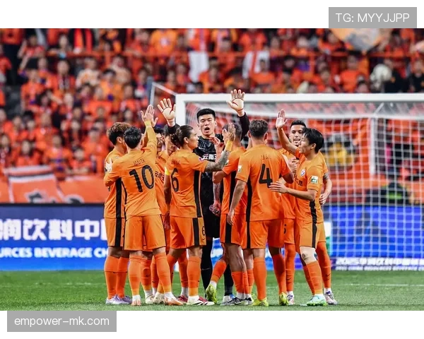 中超赛季高潮迭起，群雄逐鹿精彩纷呈