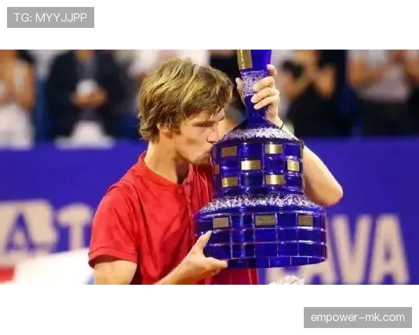 Rodri Jr. 崭露头角,足坛新星冉冉升起 Rodri Jr. 崭露头角,足坛新星冉冉升起